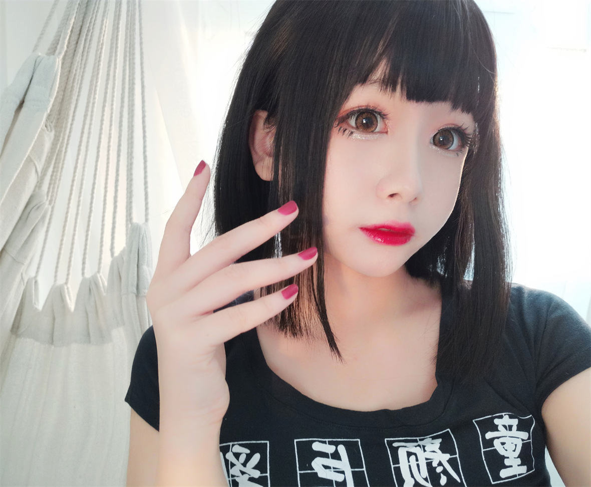 动漫博主@日奈娇 - 童颜巨乳 [28P/75MB]