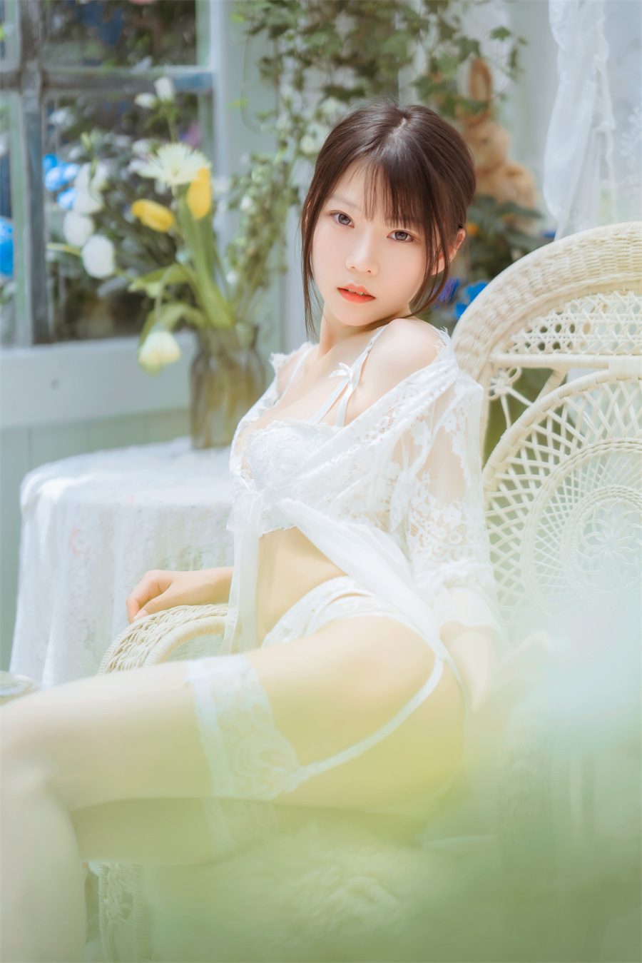 香草喵露露 - 玻璃房少女[76P/1.1GB]