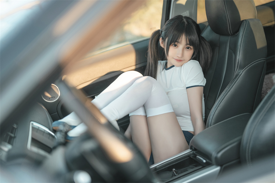 桜井宁宁 - 体操服[75P/1.68GB]