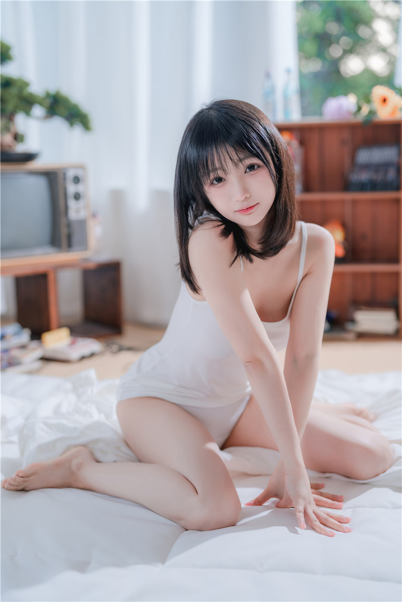 桜井宁宁 – 吊带女孩 [62P-936MB]