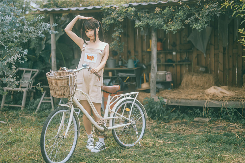 蠢沫沫 大巴车 [130P-1.28GB]