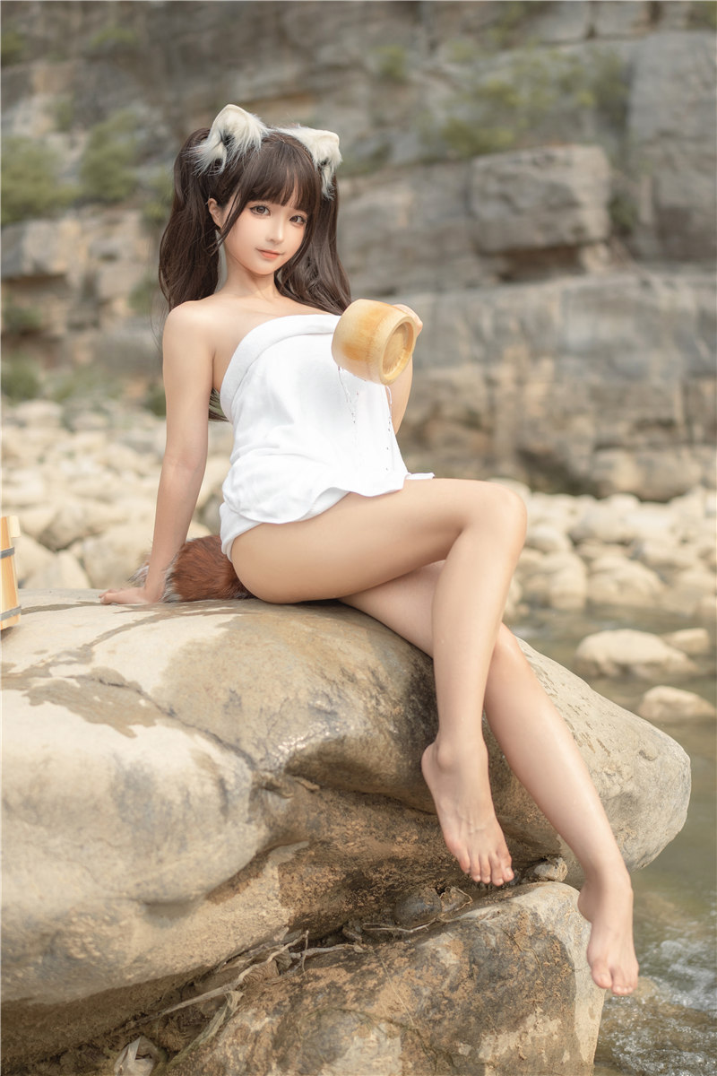 蠢沫沫 小熊猫 [73P-702MB]