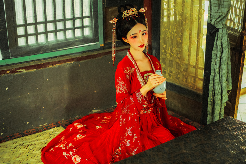 沧霁桔梗 NO.011 梦千年 [27P-866MB]